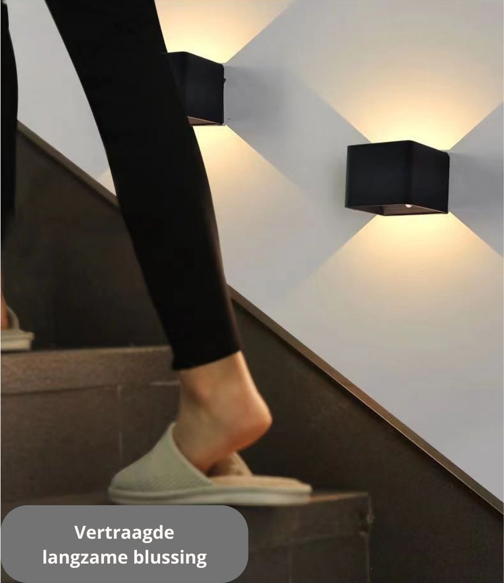 Livista® - Oplaadbare LED Wandlamp 2-Delige Set - Zwart Aluminium Behuizing - Met PIR Sensor - Magnetisch Ontwerp - USB-C Opladen - Draadloos Nachtlampje voor Binnengebruik