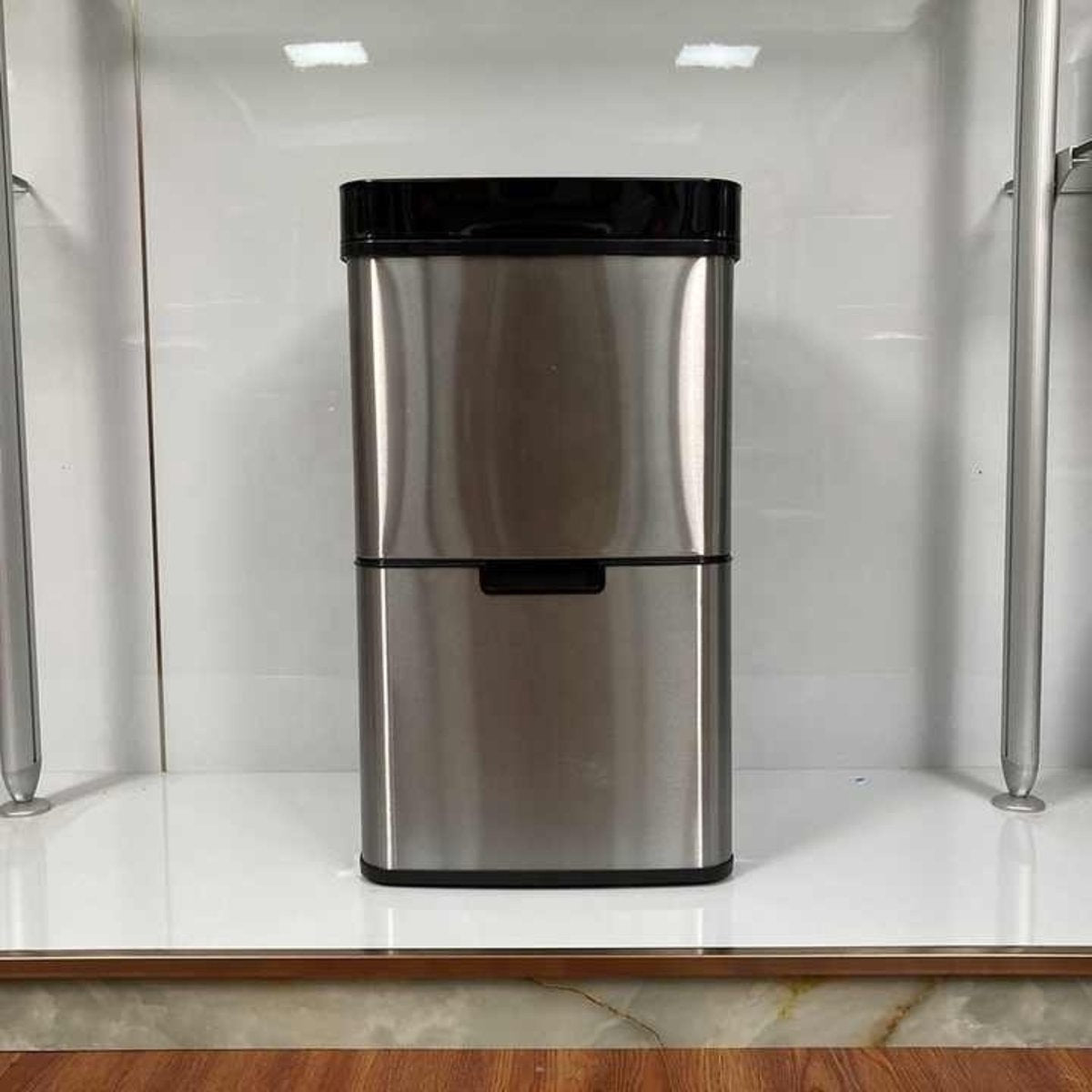 Livista Automatische Sensor Prullenbak 64 Liter – Afvalemmer keuken – Afvalbak afvalscheiding – Handsfree sensor – Vocht bestendig – Afsluitrand – RVS – Zilver