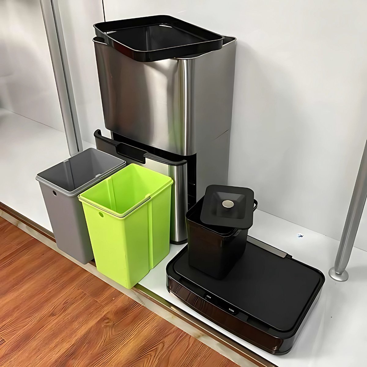 Livista Automatische Sensor Prullenbak 64 Liter – Afvalemmer keuken – Afvalbak afvalscheiding – Handsfree sensor – Vocht bestendig – Afsluitrand – RVS – Zilver