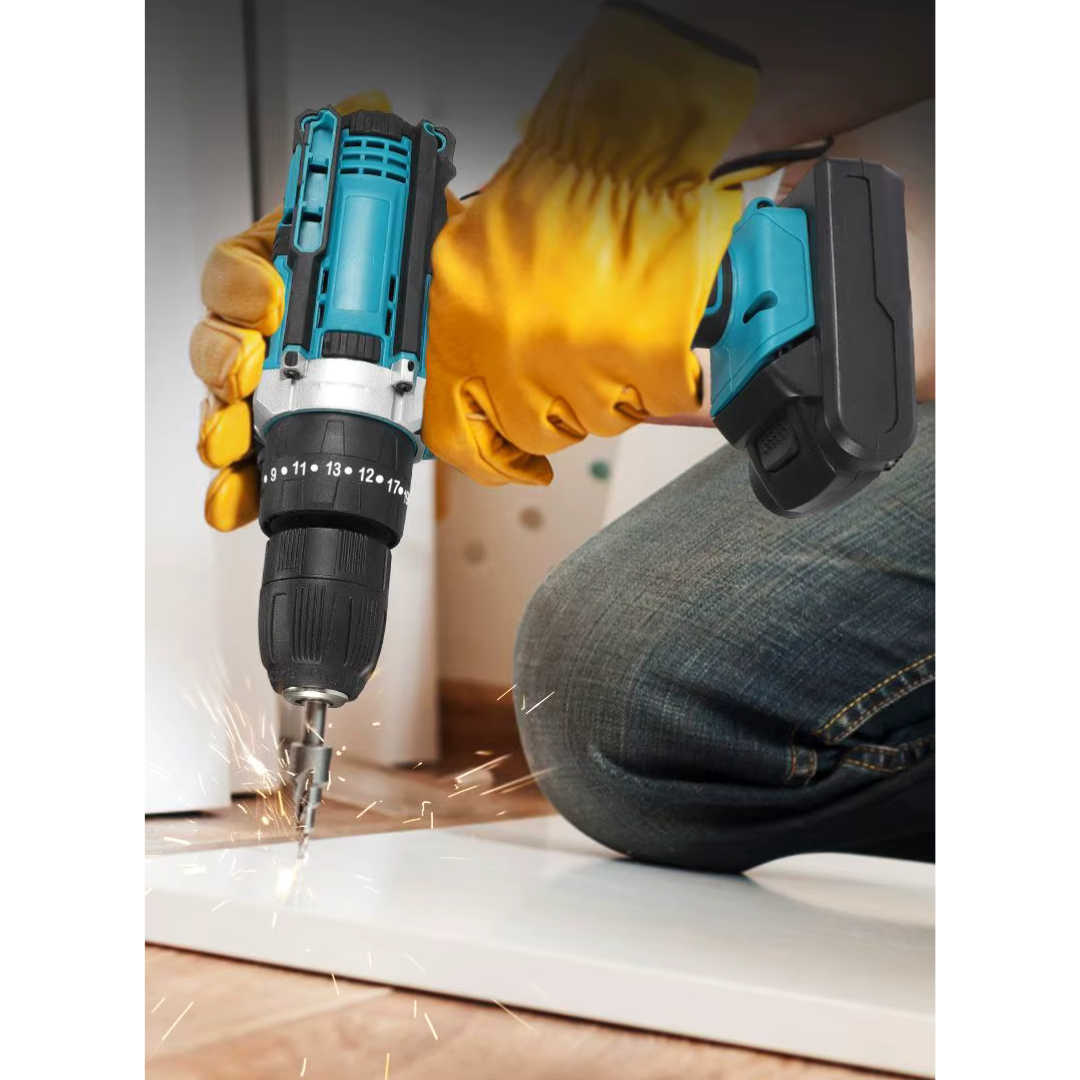 Truskore Draadloze Boormachine – Compacte Elektrische Boor & Schroevendraaier – Inclusief 2 Oplaadbare Batterijen – Ideaal voor Klusjes in en om het Huis – Met Gereedschapsset