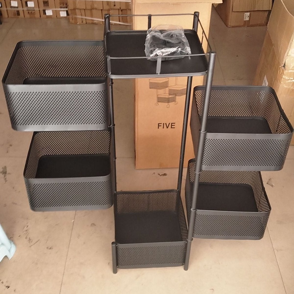 Livista Keukentrolley vierhoek - 5 laags - Keukentrolley voor groente en fruit - Keukenrek op wielen - Opbergkast met manden - Carbon staal - 29 x 29 x 90 cm (LxBxH) - Zwart