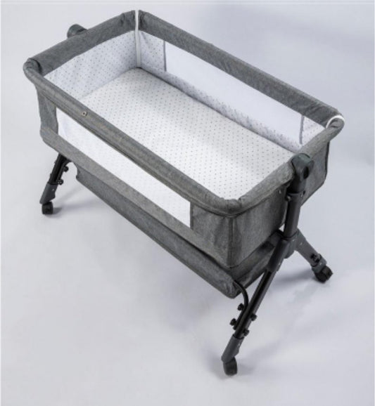 Livista® 3-in-1 Babybed - Verstelbare Hoogte - 4 Wielen met Slot - Meergroeibed - Mosquito Net - Peuterbed - Inklapbaar en Verstelbare Schommelstand
