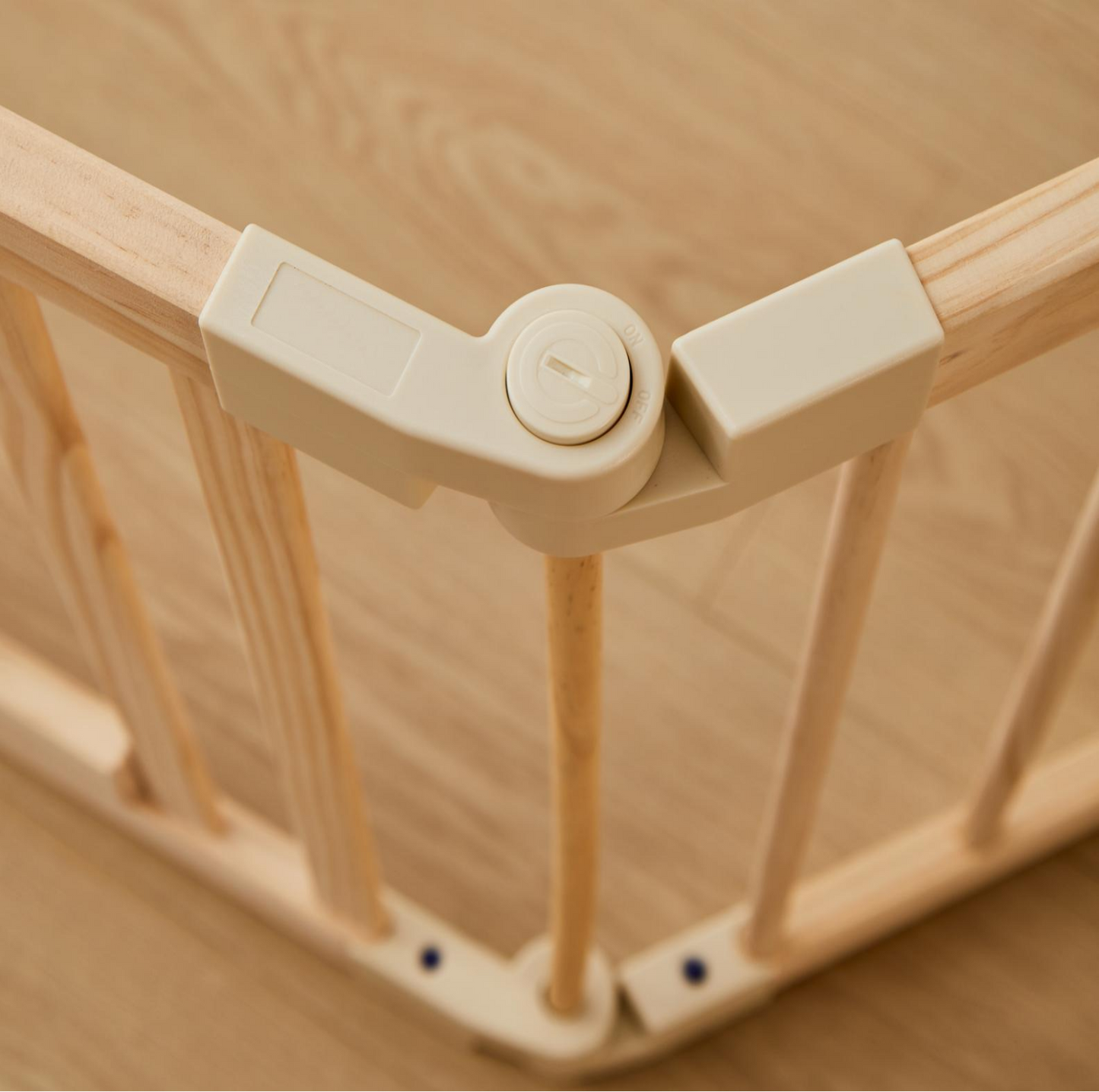 Livista Grondbox baby - Inklapbare box - Speelbox - Playpen baby - Babypark - Kruipbox – Kinderbox – Baby box – Witte Connectoren - Slim Kliksysteem - Hout - 190x190x61 CM